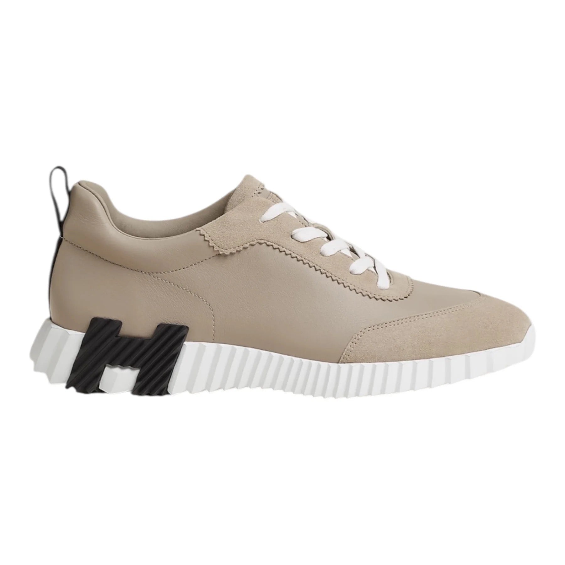 "Bouncing" Sneaker